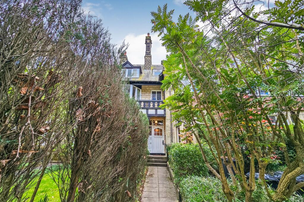 Flat A, 28 Park Avenue, Harrogate, HG2 9BG