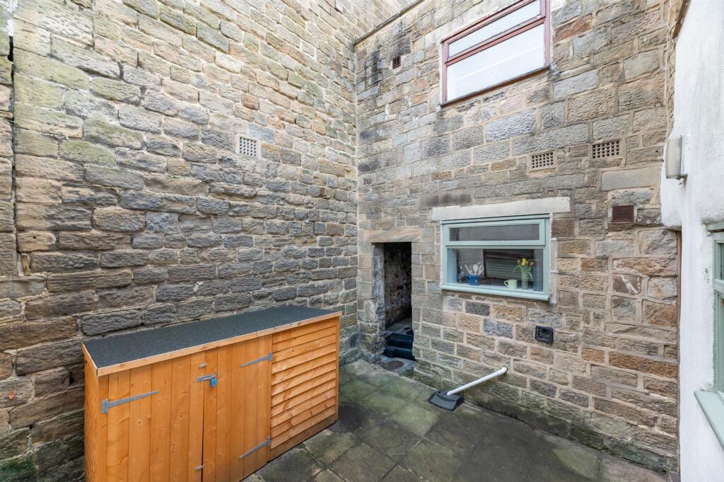 Rear Courtyard