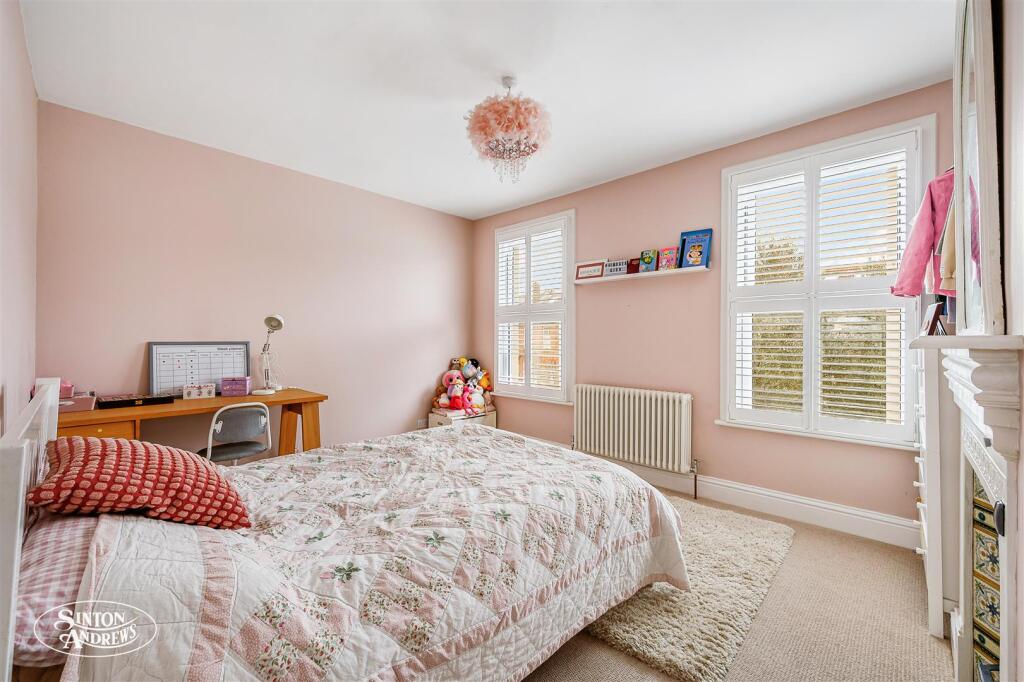 33 Green Avenue-11.jpg