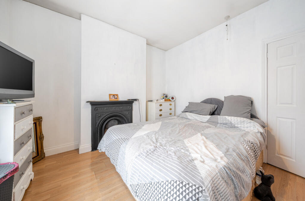 1330036-18-688a3a...