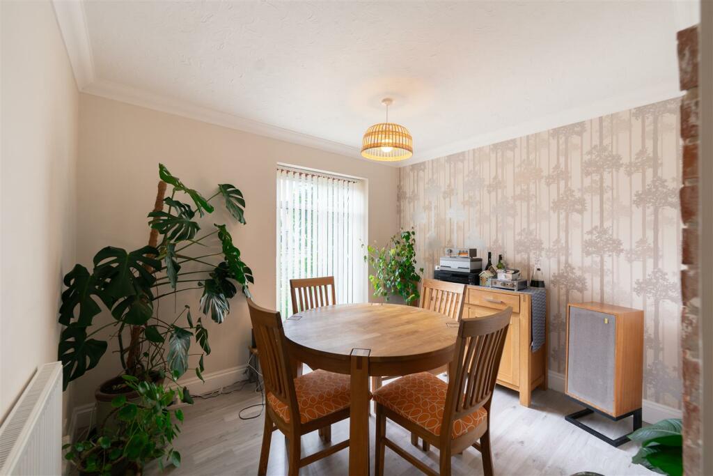 Dining Room .jpg