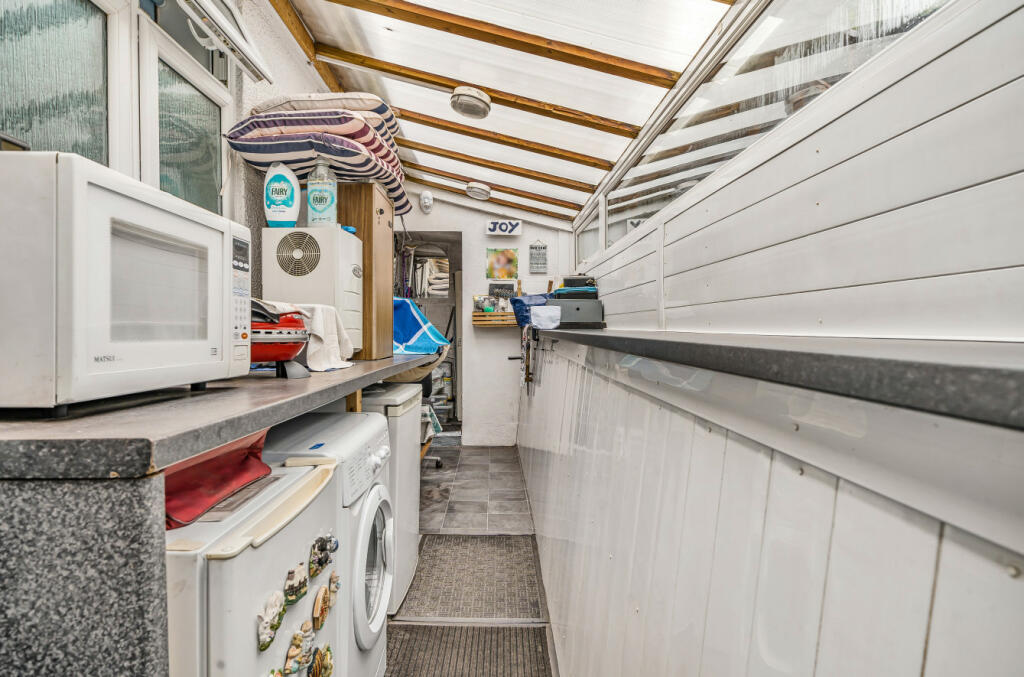 Lean To/Utility