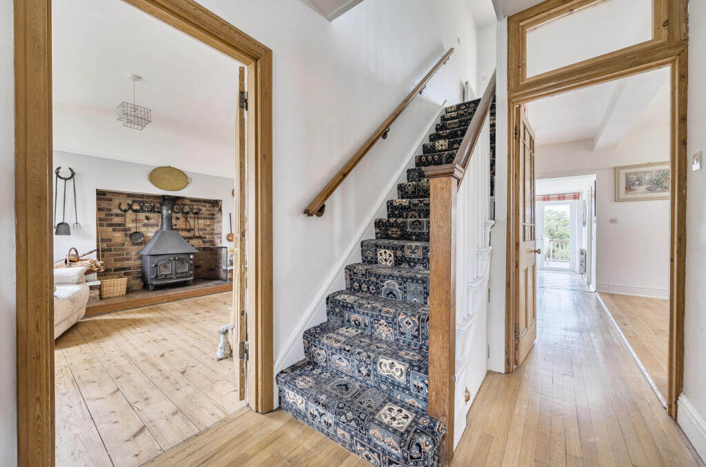 1364639-15-68ed2c...