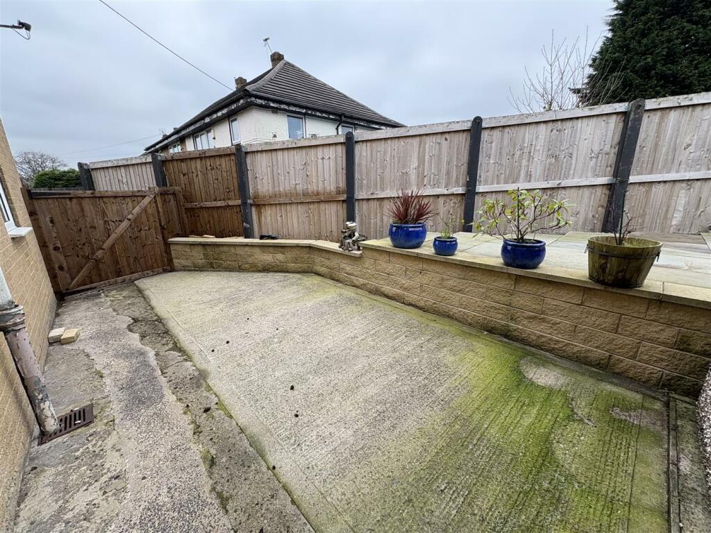 Bramleys Estate Agents - Myrtle Gardens - Halifax 