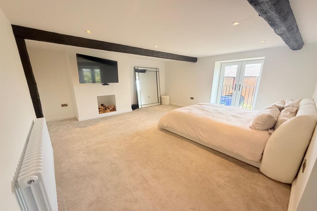 Master Bedroom Suite