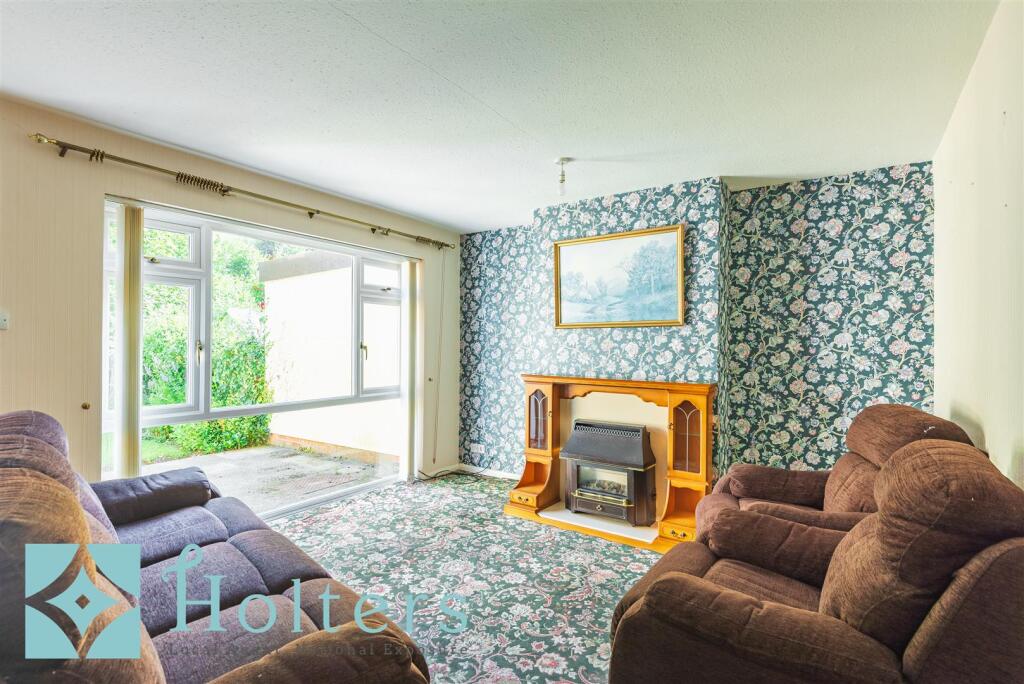 11 George Close, Knighton-11.jpg