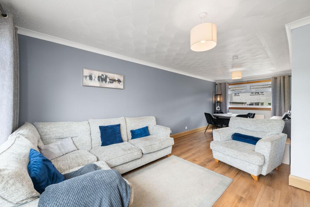 Lounge / Dining Room