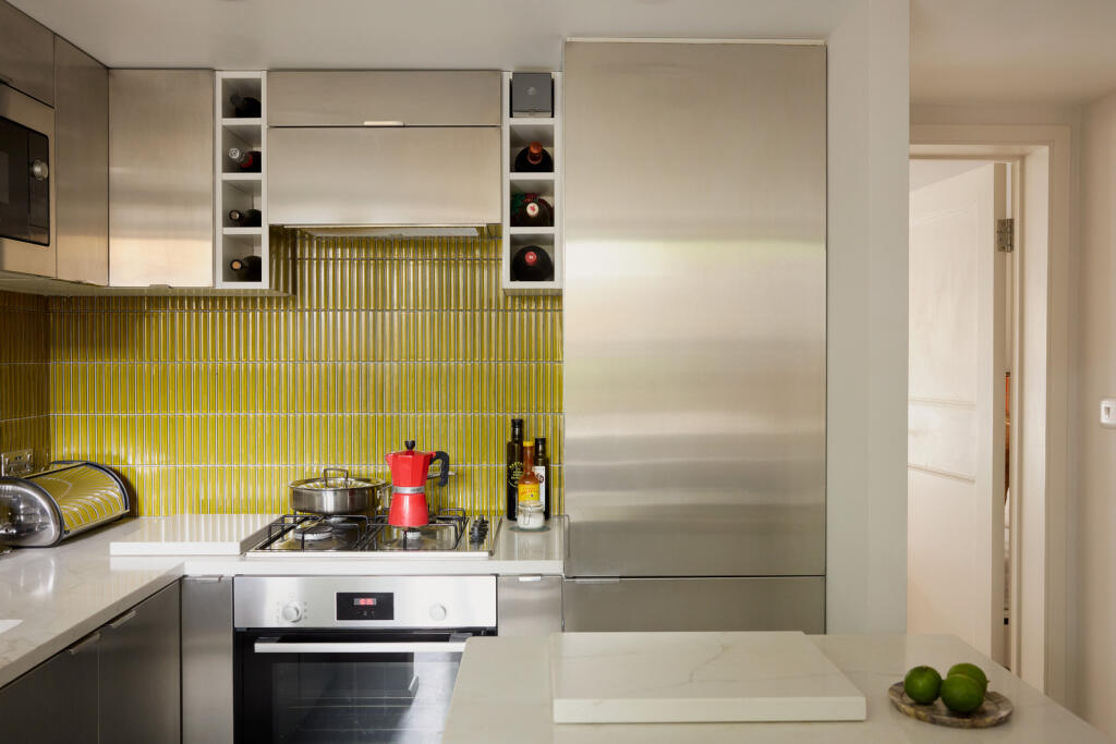 289877 - A0OP6000007Y6RVMAY_N37-edit.jpg