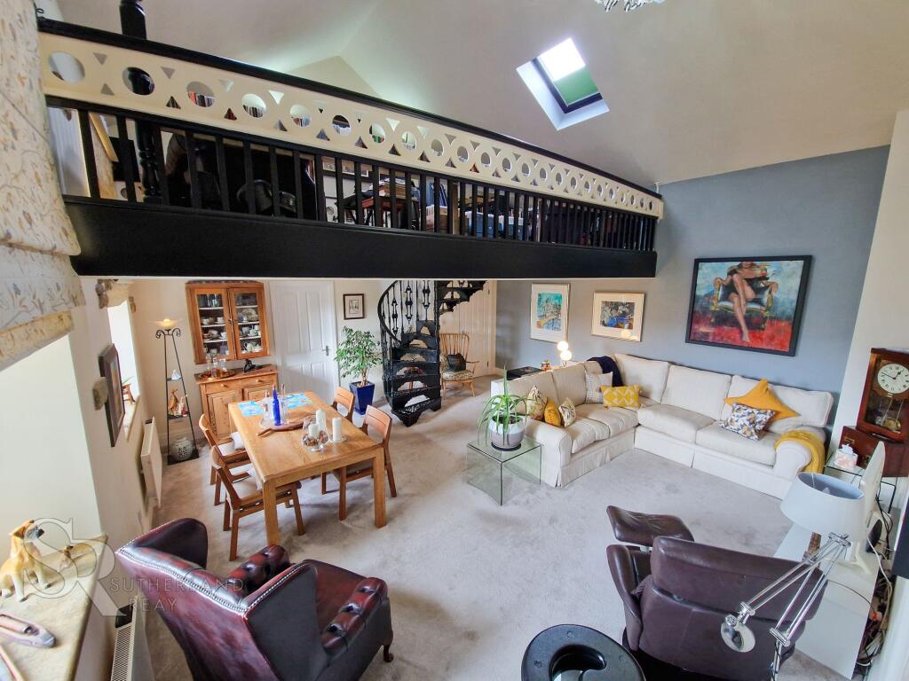 Lounge / Dining Room