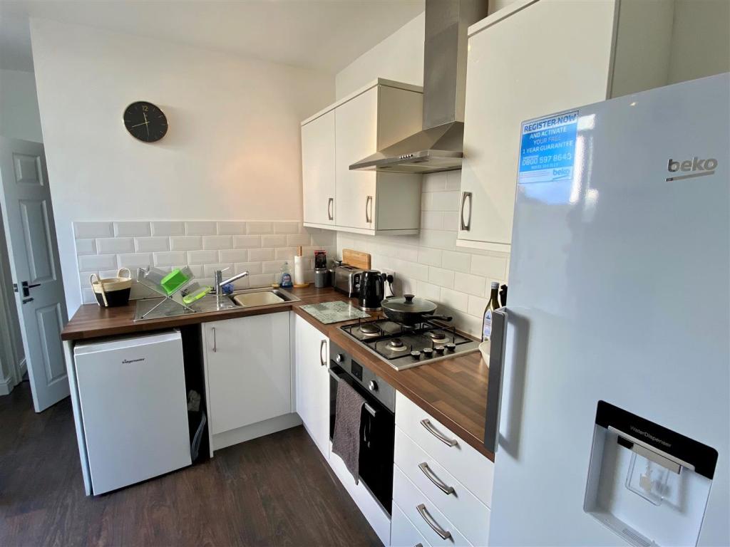 Flat 2, 1 Trenance Road Kitchen