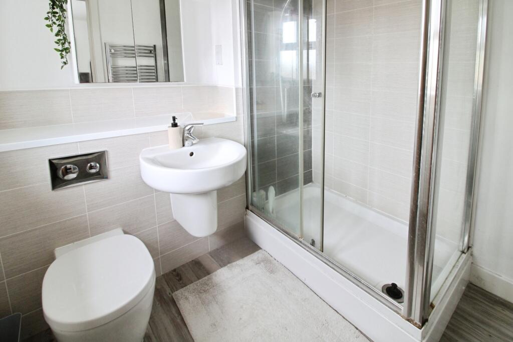 En Suite Shower Room