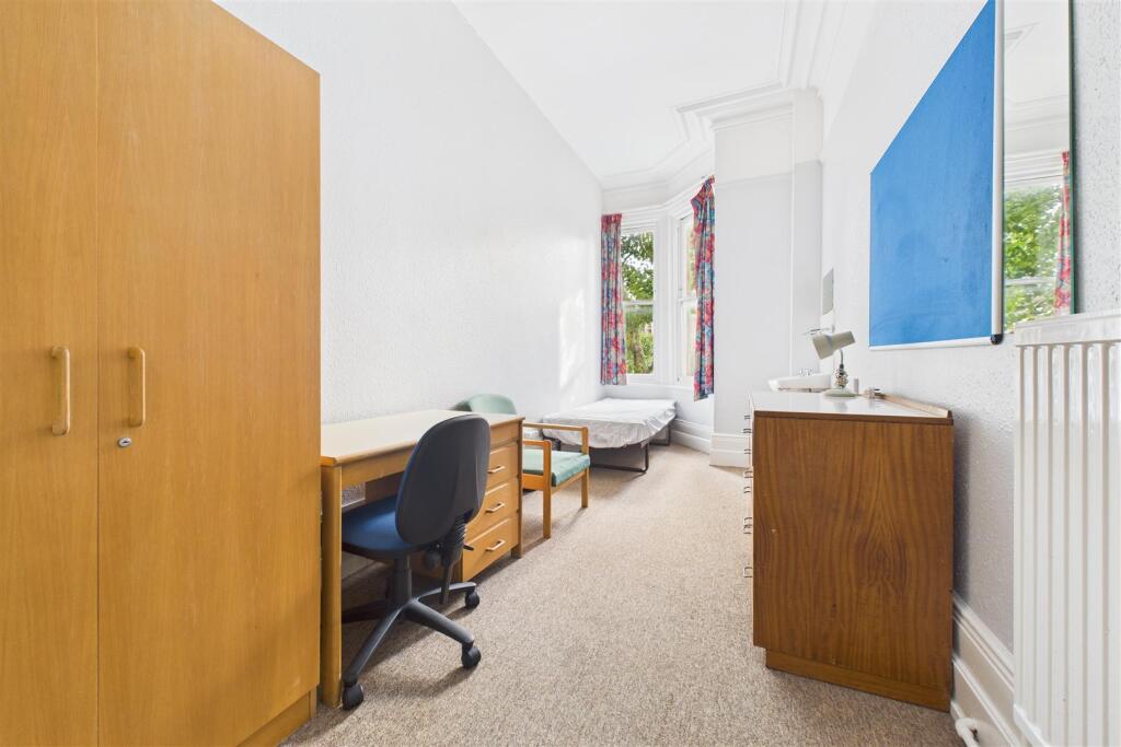 121 Redland Road, Redland, Bristol, BS6 6QX | Free