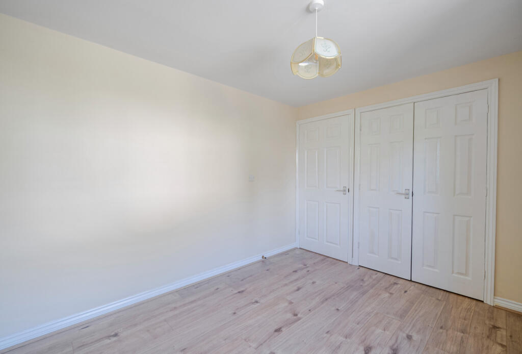 1296013-9-682c7b0...