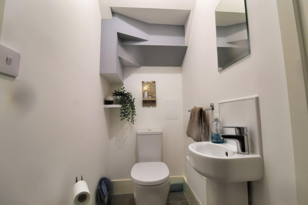 Cloakroom/WC