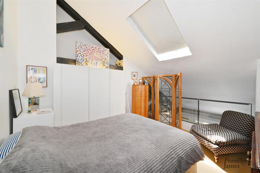 The-Listed-Building (10).JPG