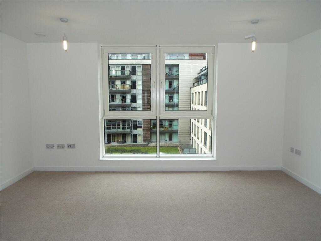 Living/Dining Area