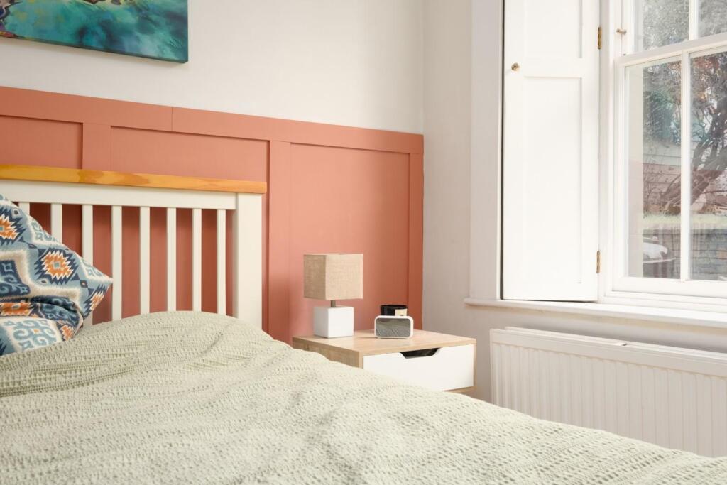 Garden Flat, 7 Cotham Side, BS6--8.jpg