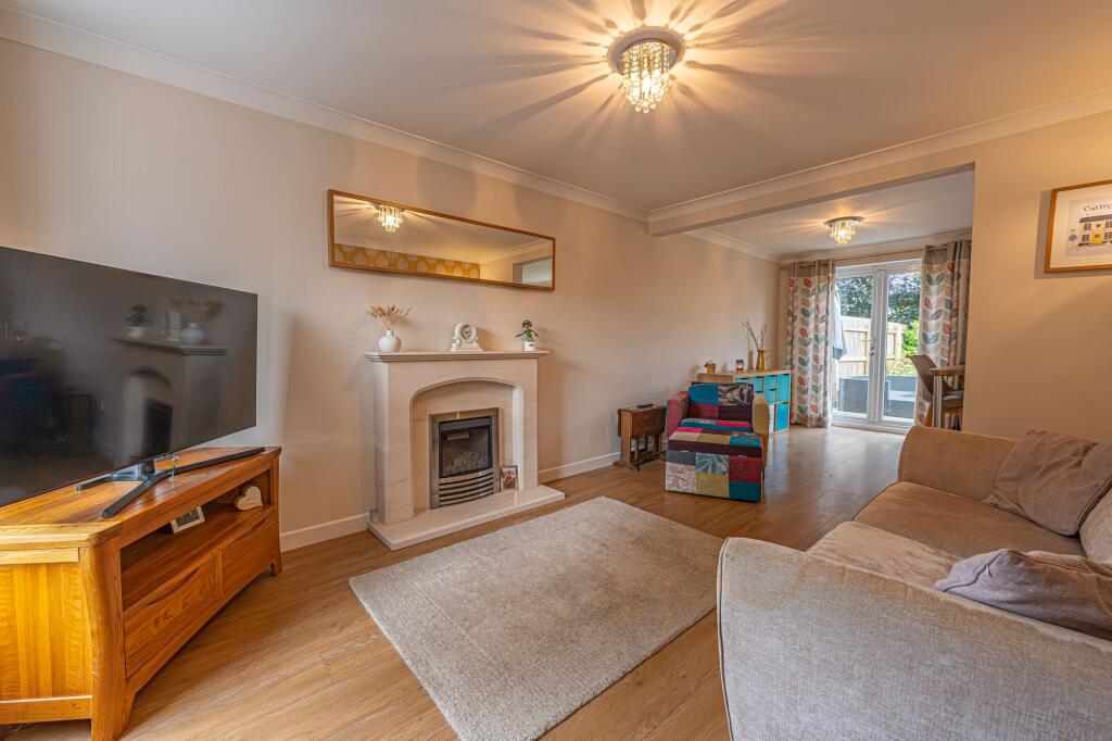 Living Room/Dining Room