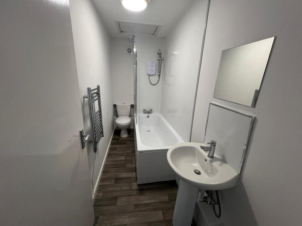 Bathroom .jpg