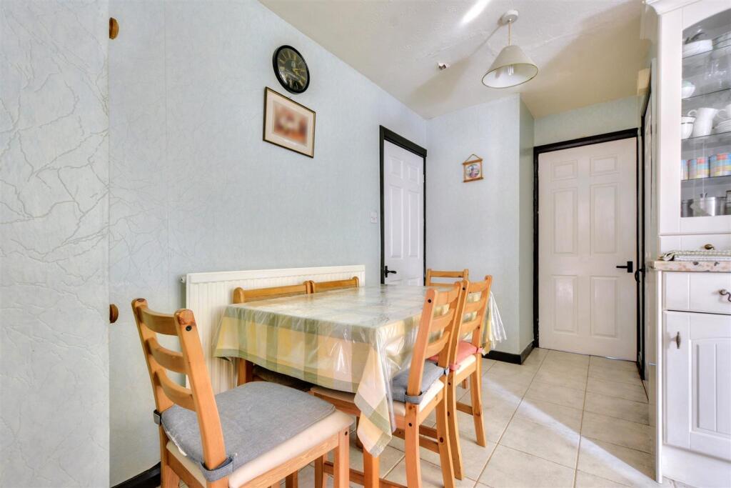 Kitchen_ (2).jpeg