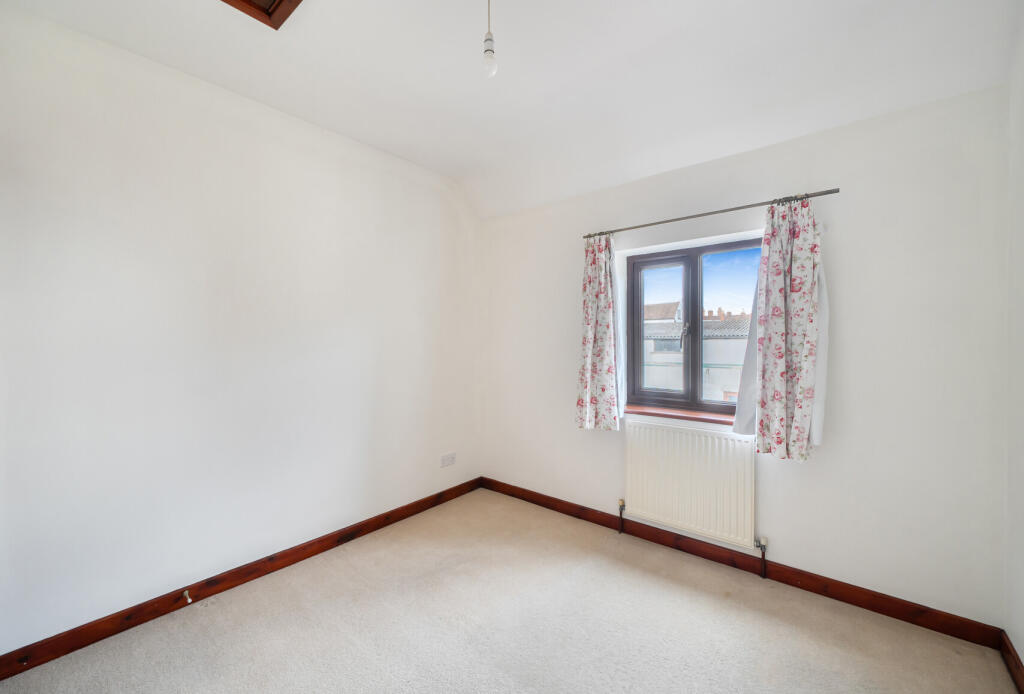 1372002-12-68f8c1...