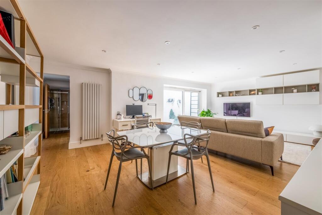 Flat 1, 37 Montpelier Crescent-5.jpg