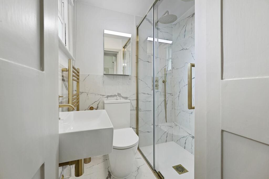 09-602e80229 VM FLAT 3 OLD FROGNAL COURT NW3 7D...