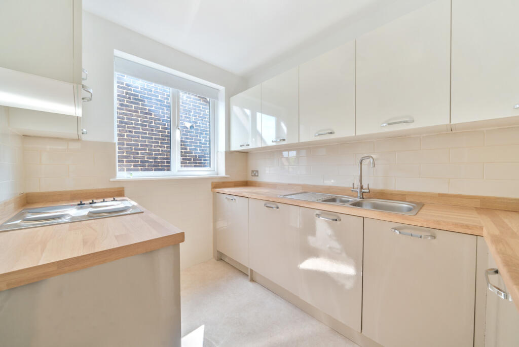 1307122-27-684fe6...