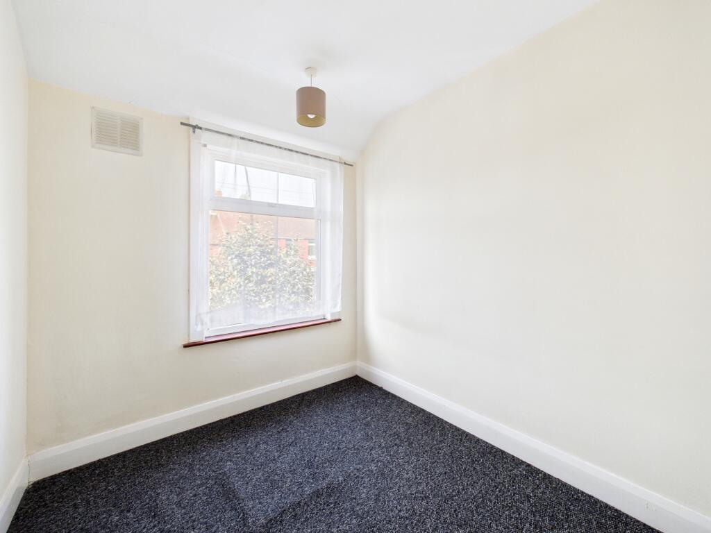 CAM05192G0-PR0155-STILL006