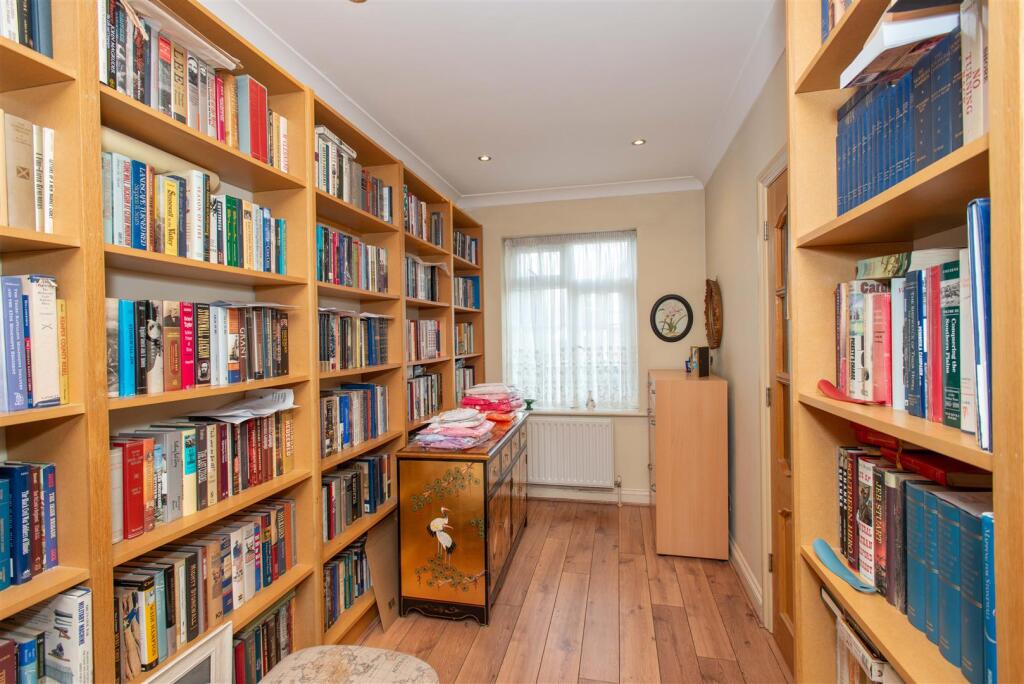 2024.09.23 - 6 Lancing Rd, BR6 0QT-8413.jpg