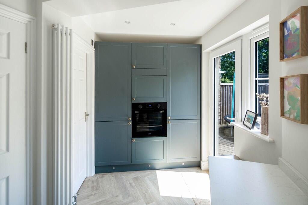 Kitchen-Brk-Family 