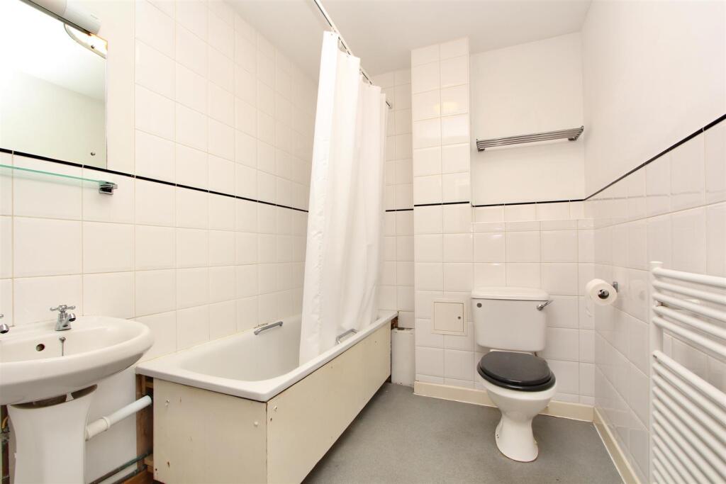 Somerford Grove, N16