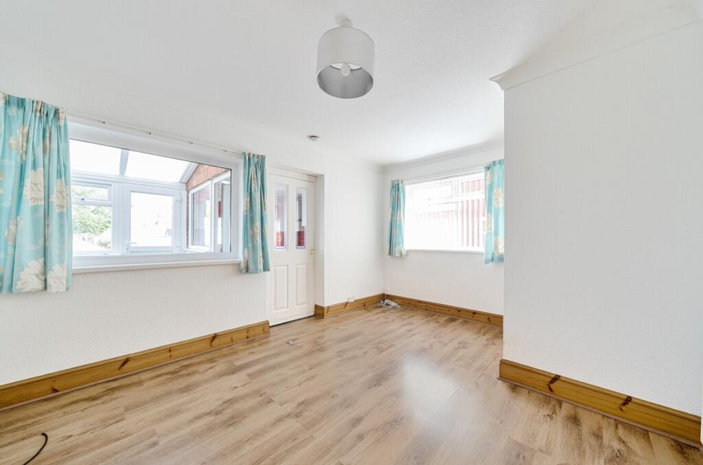 EweMove Harrogate Dining Room