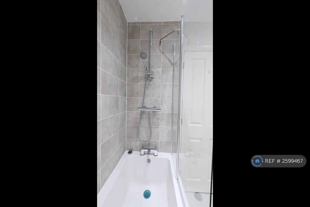 2nd Floor Bathroom
