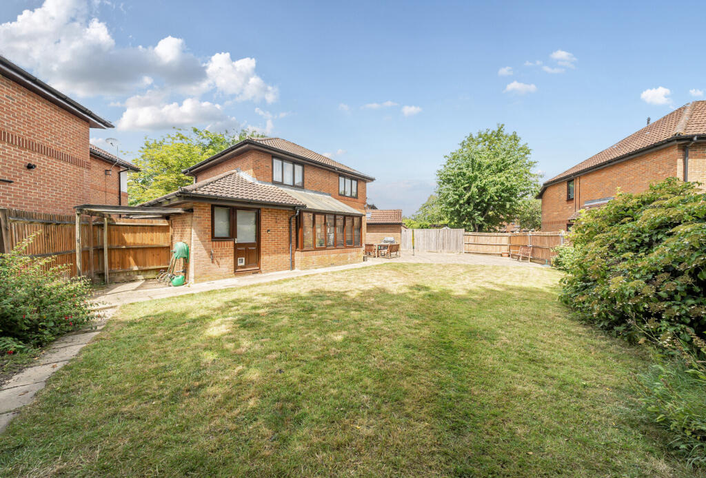 1315967-18-685d85...