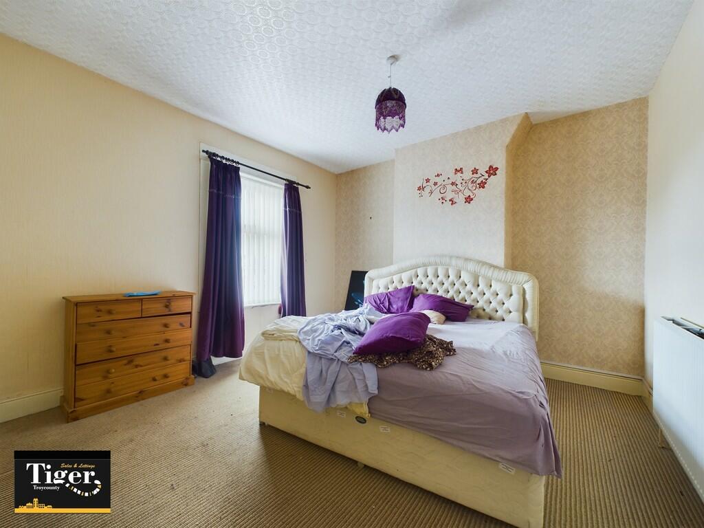 CAM02176G0-PR0321...