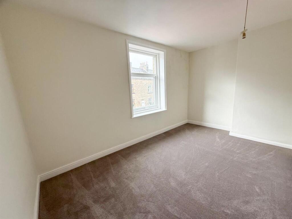 3 bed terrace, Steeton