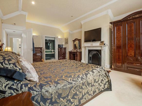 bedroom a.jpeg