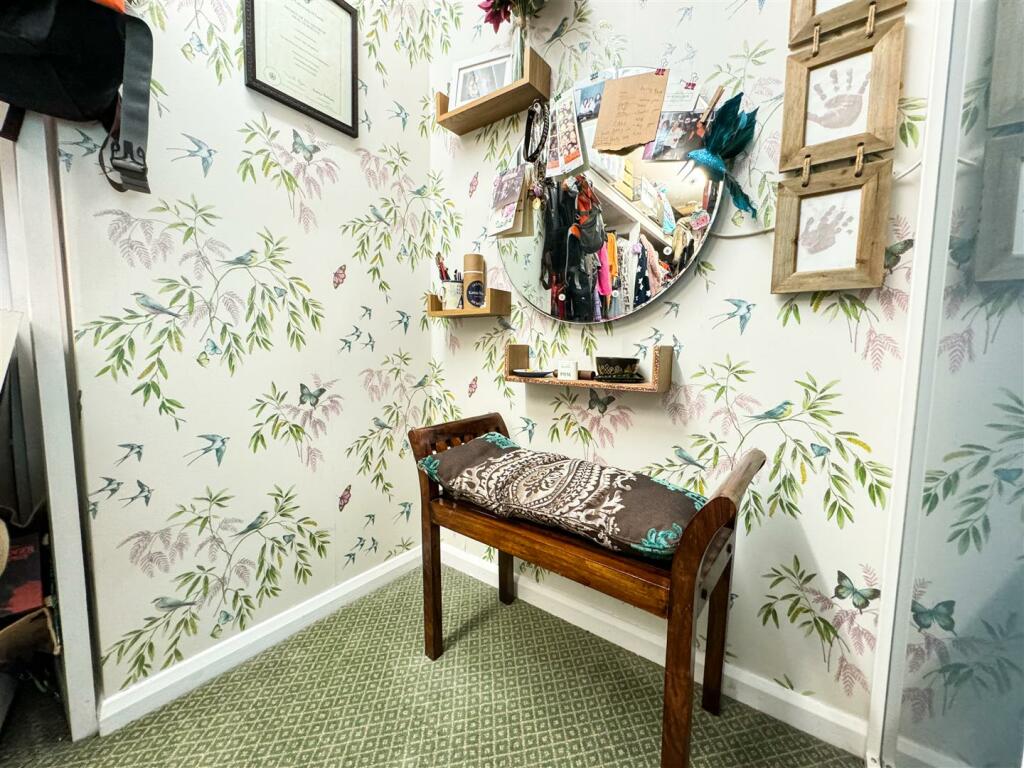 BEDROOM ONE DRESSING ROOM