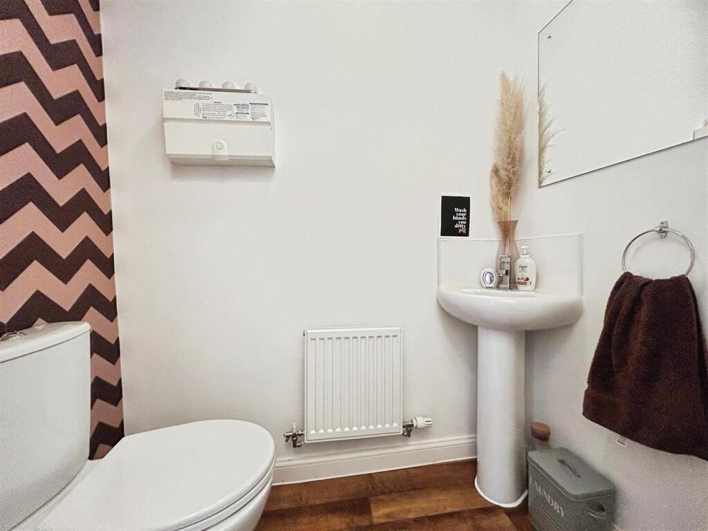 a2a3b008-5-42E6-A095-086D7B46C75E-6565-0000057CED7