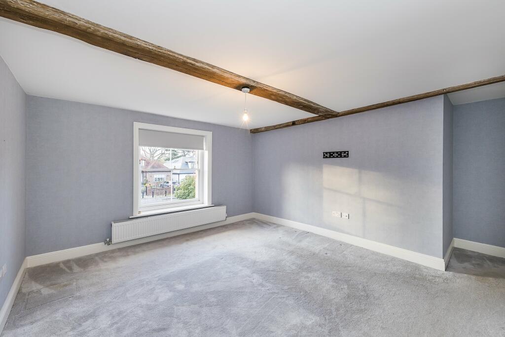 Master bedroom (1)