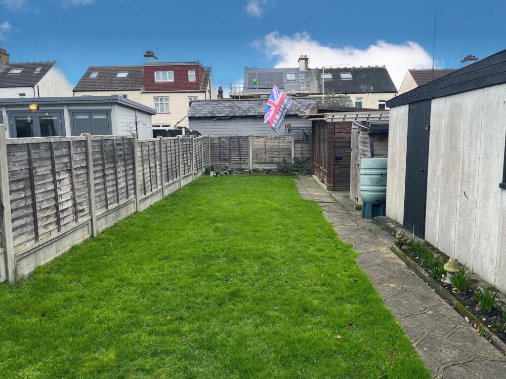 E0825254-0406-4B5B-892C-1D2F99881F0A