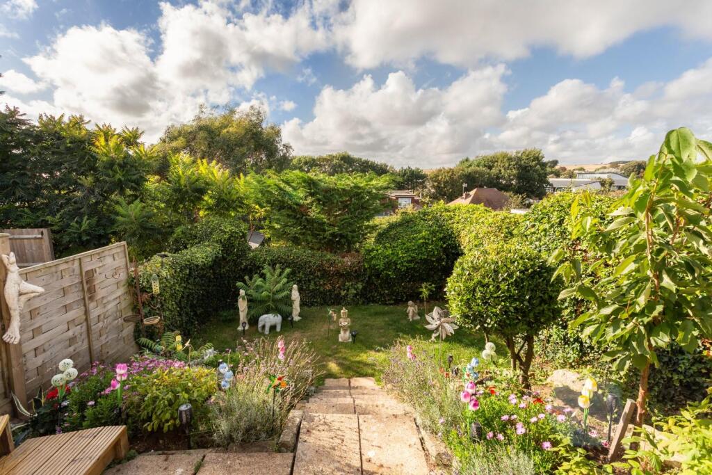 Chatsworth Close-5.jpg