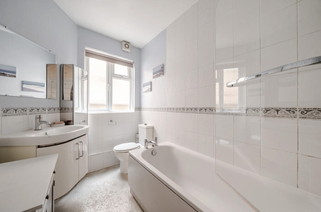 1330919-7-688cccb...