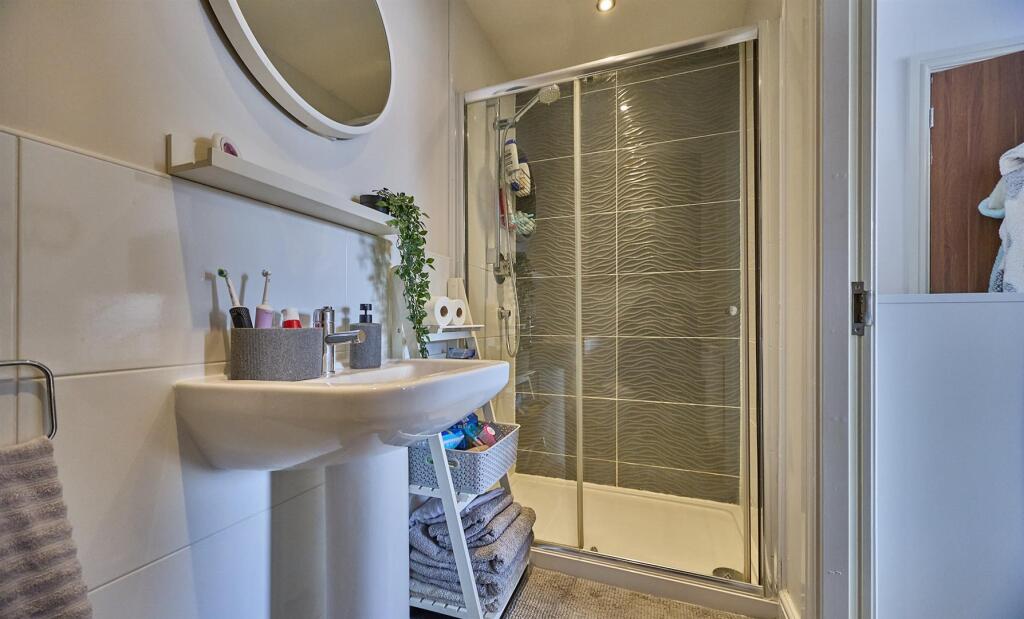 En Suite Shower Room