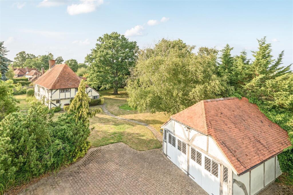 1321324-2-68755c195b11b-ARW .jpg