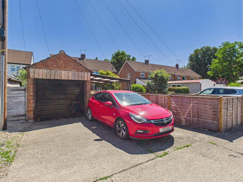 Garage &amp; Parking