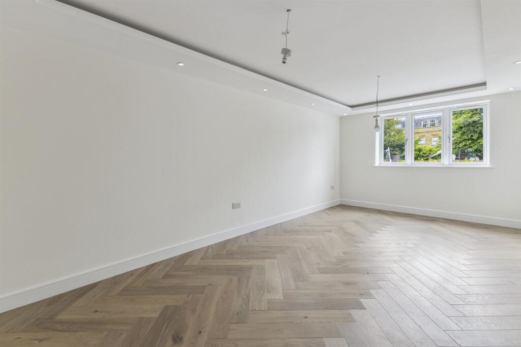 93575_Plot 2 The Squirells North St(3)_low.jpg