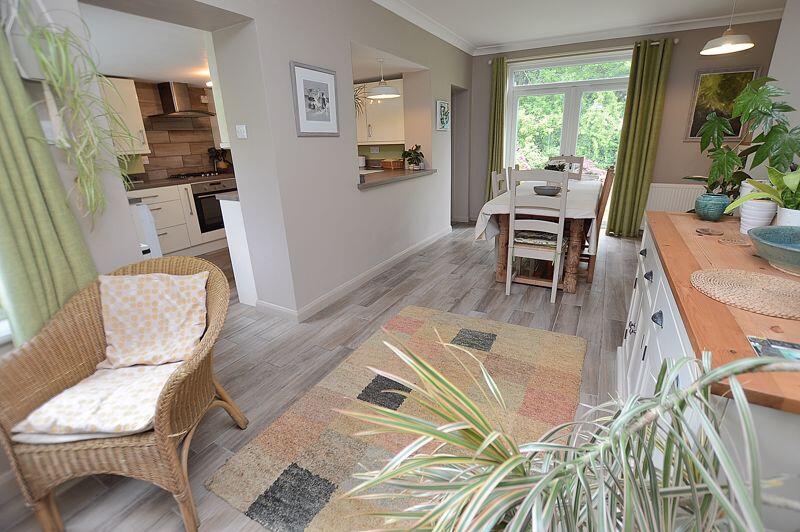 Sitting/Dining Area
