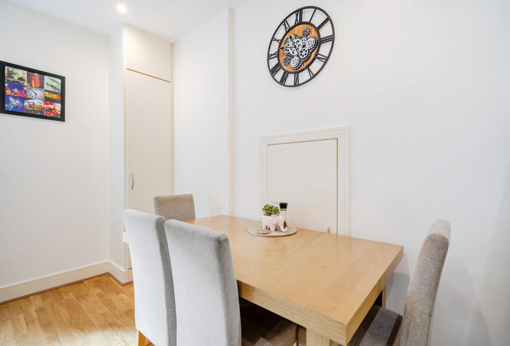 1340933-7-68a6e0e...